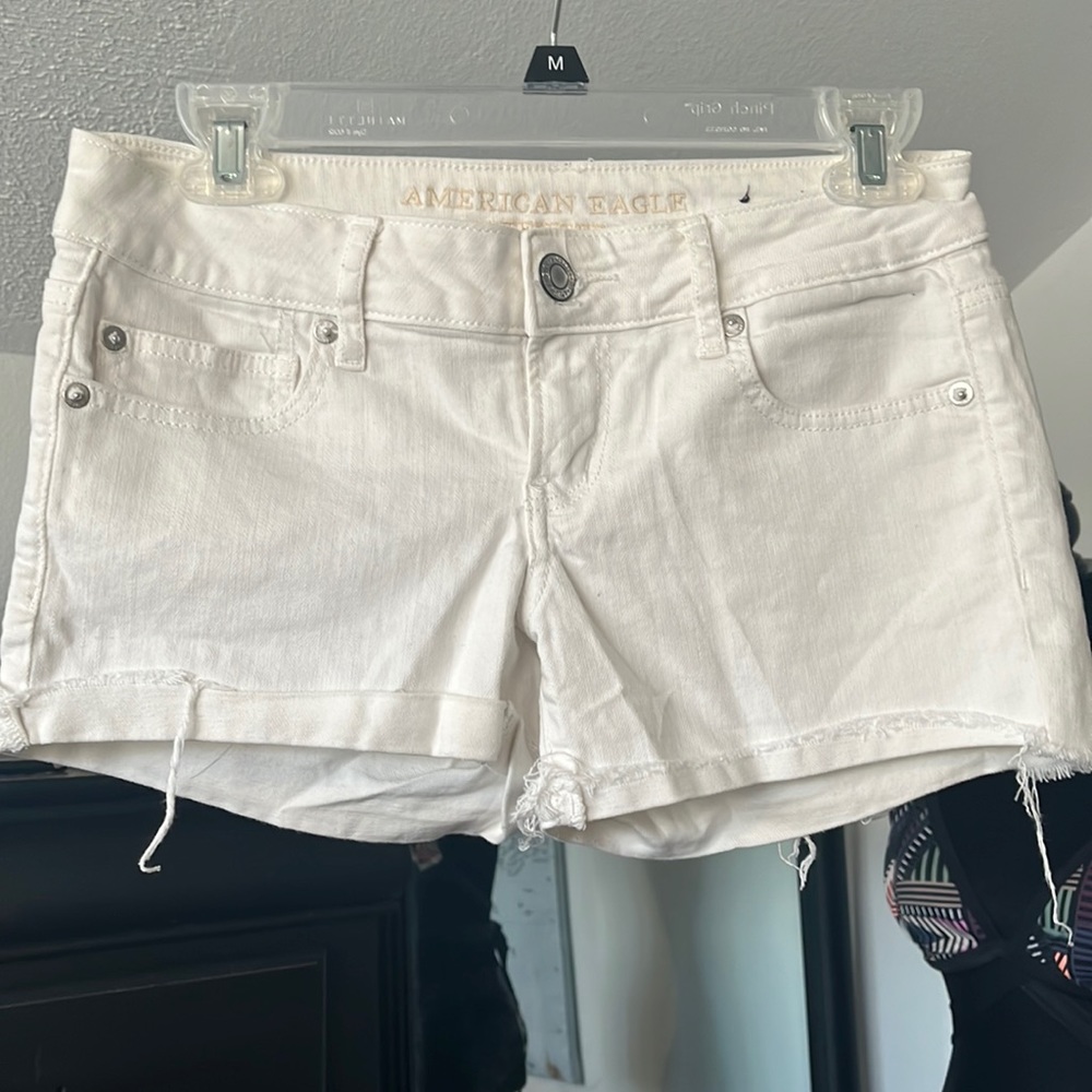 American Eagle white denim stretch low Shortie size 4
